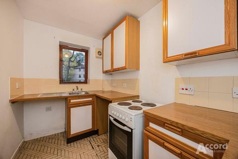 1 bedroom apartment for sale, Rushdon Close, Romford, RM1