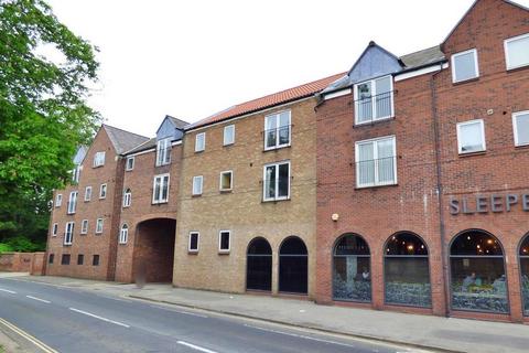 3 bedroom flat for sale, Regal Court, Manor Road, Beverley