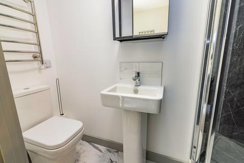 5 bedroom flat to rent, Halifax Place, Nottingham NG1