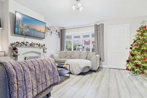 3 bedroom terraced house for sale, Johnson Close, Rugeley