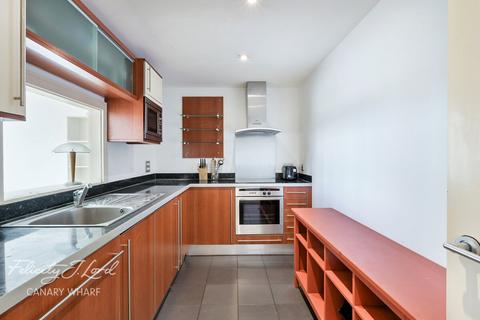 2 bedroom apartment for sale, Nova Building, Newton Place, London, E14