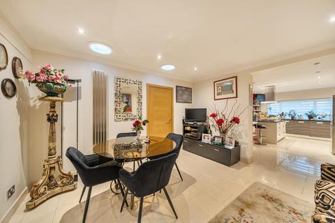 undefined, Fallowfield, Stanmore HA7