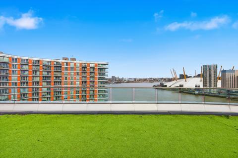 undefined, New Providence Wharf, London E14