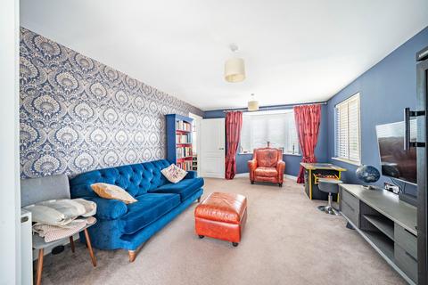 undefined, Edneys Walk, Overton, Basingstoke, RG25 3FB