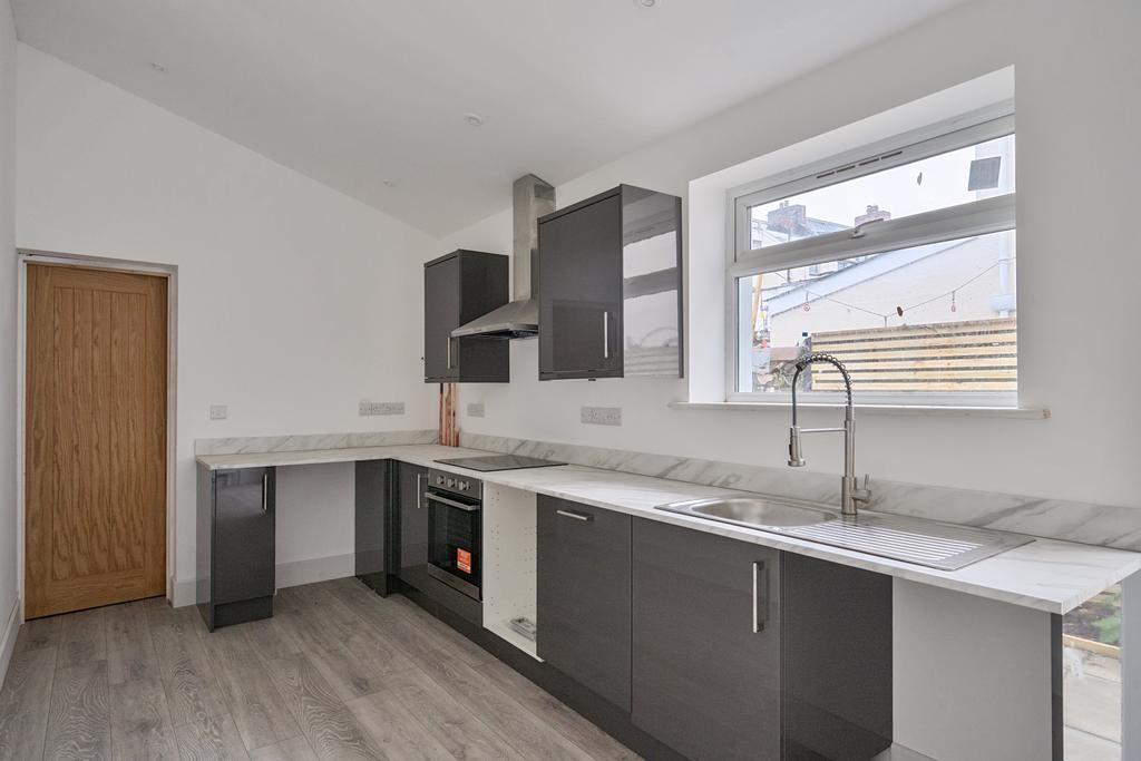 1355643-21-6901f3f6c79bb-ARW-1