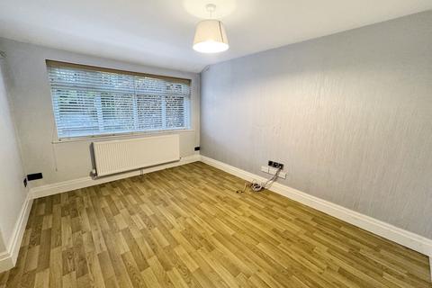 31 Southdown Crescent, Cheadle Hulme, Cheadle, SK8 6EQ