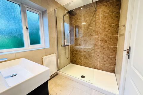 31 Southdown Crescent, Cheadle Hulme, Cheadle, SK8 6EQ