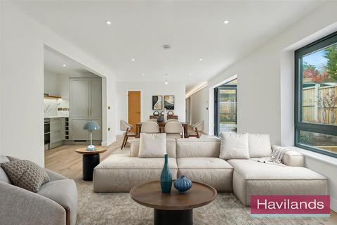 4 bedroom detached house for sale, Beechdale, London