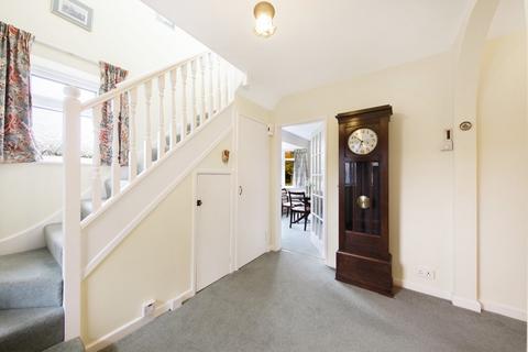 undefined, Trinity Close, Sanderstead, South Croydon, CR2