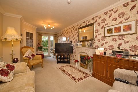 2 bedroom retirement property for sale, Wealdhurst Park, Broadstairs, Kent, CT10