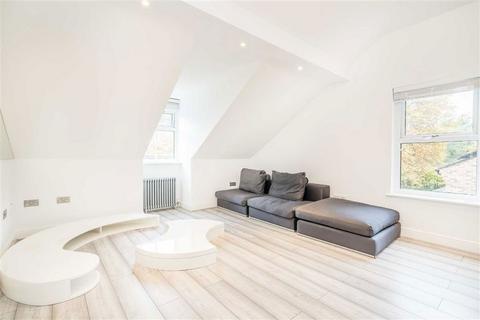 undefined, Hampton Road, Teddington TW11