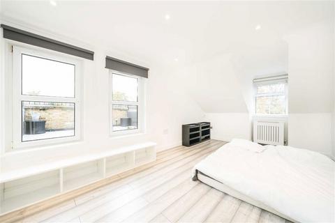 undefined, Hampton Road, Teddington TW11