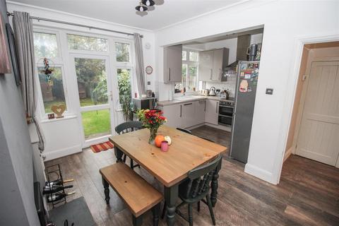 3 bedroom terraced house for sale, Cavendish Gardens, Westcliff On Sea