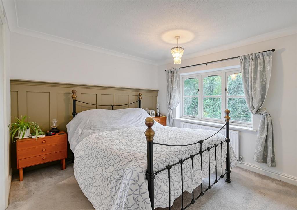 1 Wells Close-13.jpg