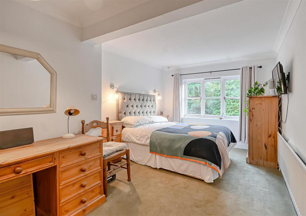 1 Wells Close-09.jpg