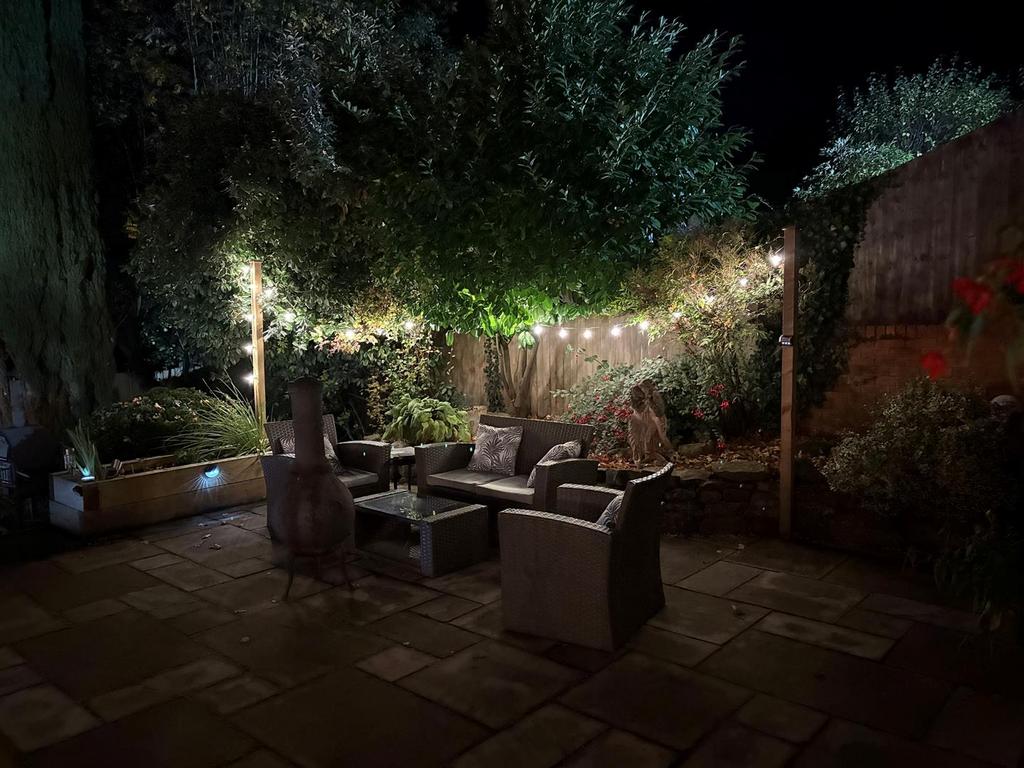 1 Wells Close-39.jpg