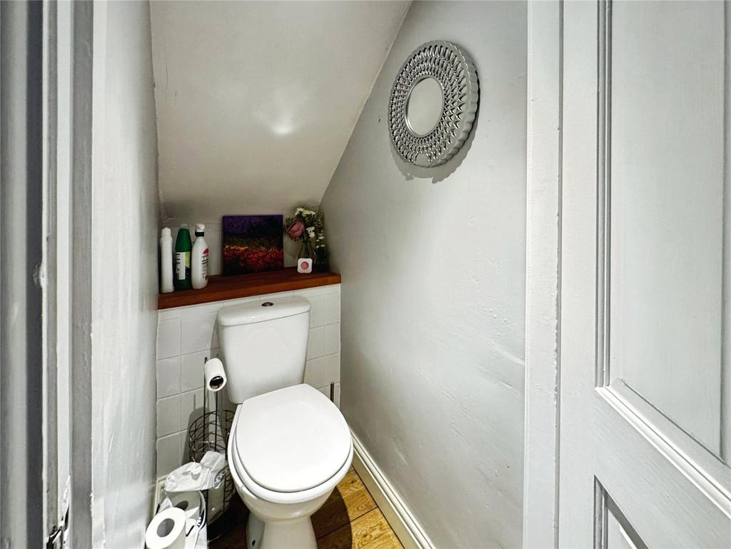 Cloakroom W/C