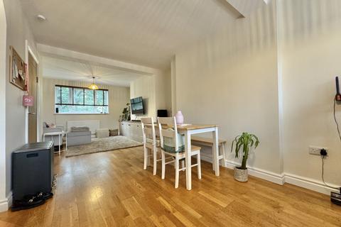 2 bedroom apartment for sale, Rosalind Court, Asgard Drive, Salford, Lancashire, M54TG
