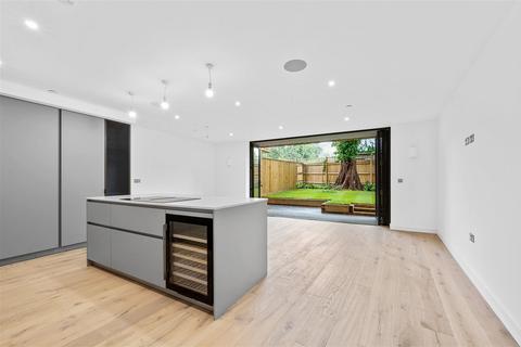 undefined, Orchard Grove, West Wimbledon, SW20