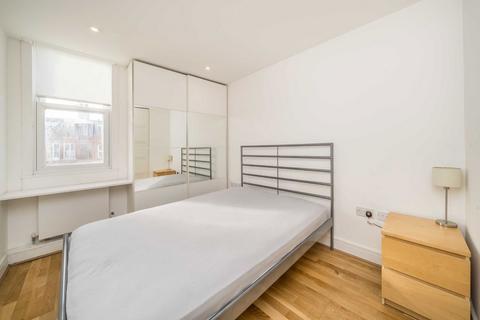 2 bedroom flat to rent, Garratt Lane, London SW17