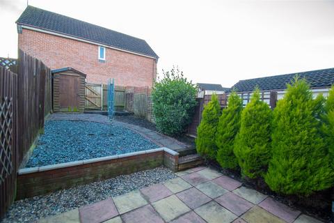 2 bedroom terraced house to rent, Turner Close, Haverhill CB9