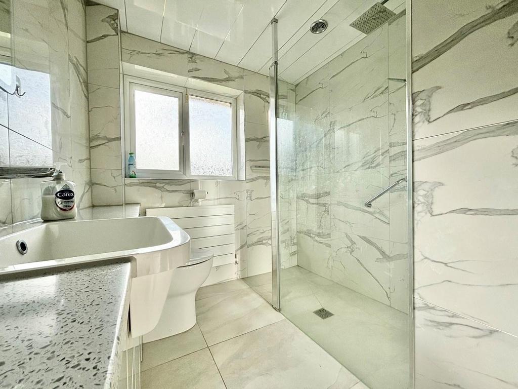 Shower barugh G.jpg