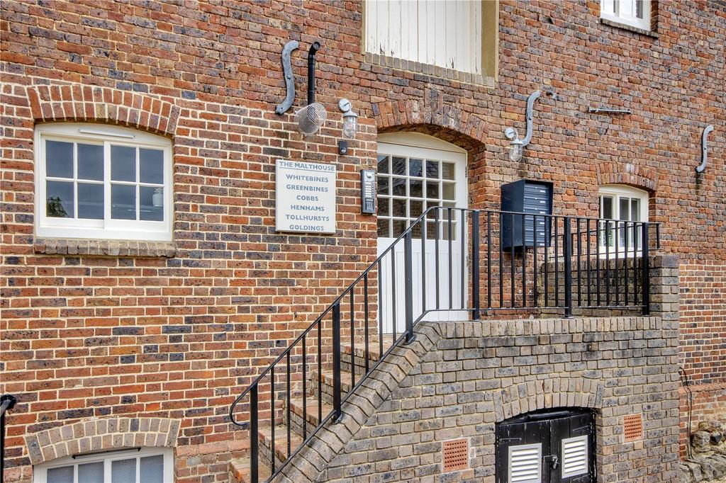 Communal Entrance