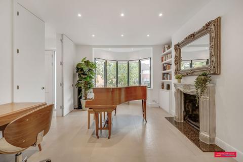 4 bedroom semi-detached house to rent, Friars Place Lane, Acton, London, W3