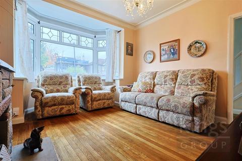 3 bedroom terraced house for sale, Buckingham Close, Enfield