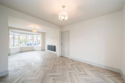 3 bedroom semi-detached house to rent, Heathfield North, Twickenham TW2