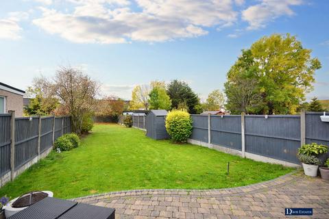 undefined, Oak Glen, Ardleigh Green, Hornchurch, RM11