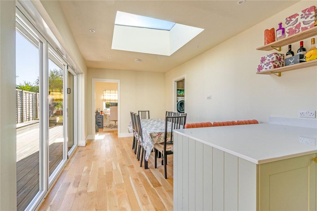 Kitchen/Dining