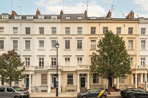 3 bedroom flat to rent, Claverton Street, London SW1V