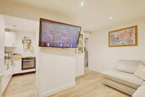 undefined, Woodcotes, Southend-on-sea, SS3