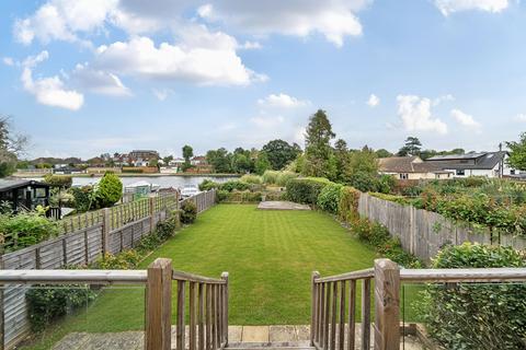 3 bedroom detached bungalow for sale, Lower Ash Estate, Shepperton, TW17