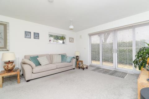 undefined, Beach Avenue, Birchington, CT7