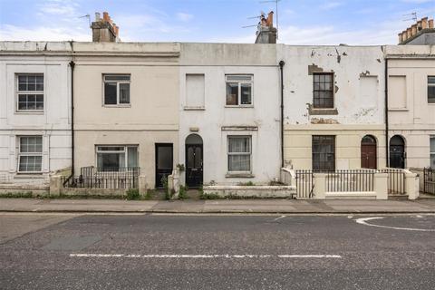 5 bedroom terraced house to rent, Viaduct Road, Brighton