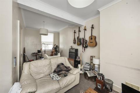 5 bedroom terraced house to rent, Viaduct Road, Brighton