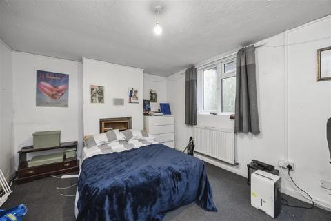 5 bedroom terraced house to rent, Viaduct Road, Brighton