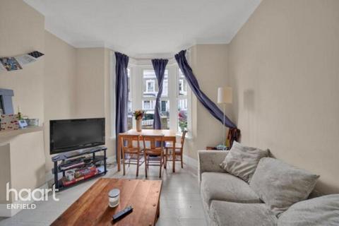 6 bedroom terraced house to rent, Calverley Grove, LONDON