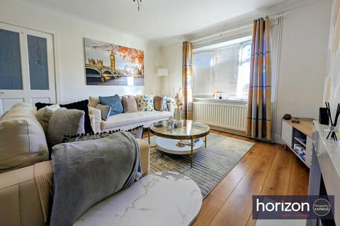 4 bedroom terraced house for sale, Birchington Avenue, Middlesbrough TS6