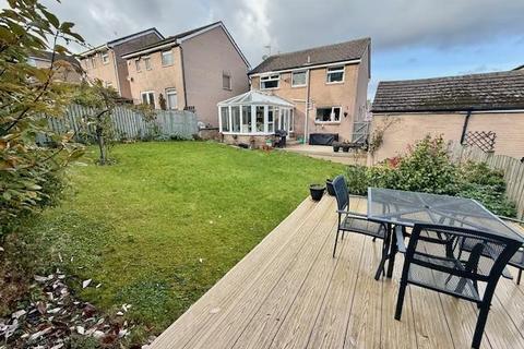 4 bedroom detached house for sale, Evesham Grove, Idle