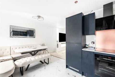 undefined, Fontwell Drive, Bletchley, Milton Keynes, Buckinghamshire, MK3