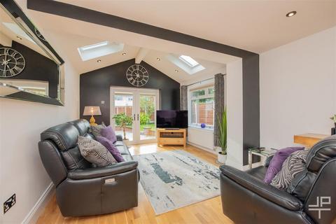 2 bedroom detached bungalow for sale, Millbrook Avenue, Manchester M46