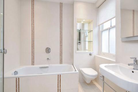 3 bedroom detached house to rent, North End Way, London NW3