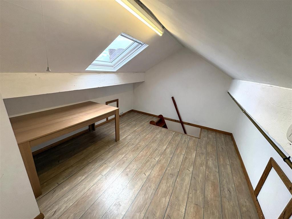 Loft 2.JPG