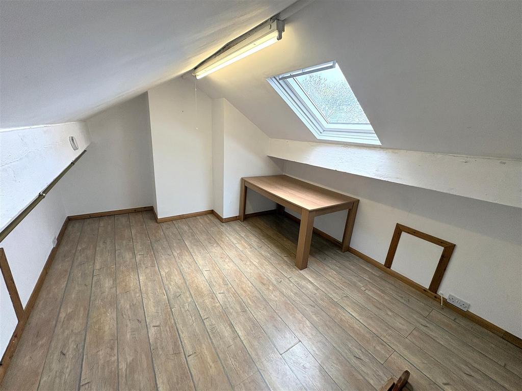 Loft 1.JPG