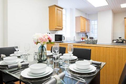 5 bedroom apartment to rent, Park Road, London, NW8