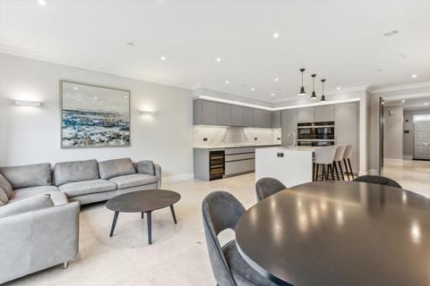 6 bedroom detached house to rent, Stevenage Road, London, SW6