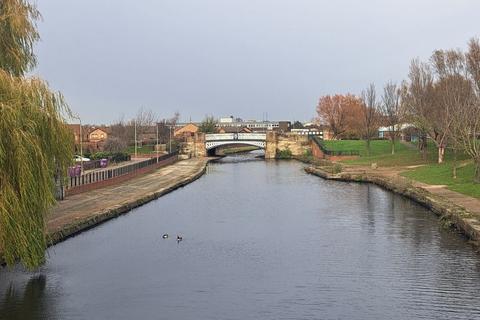 undefined, 3 Bed apt close to City Centre